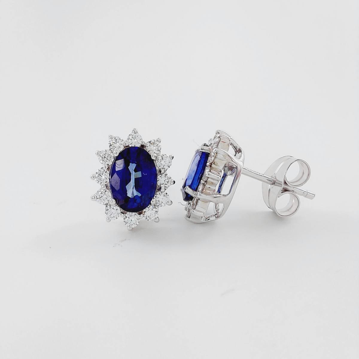 PENDIENTES ZAFIRO 2.20 CT Y BRILLANTES 0.50 CT